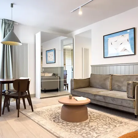 Plywaczka アパート *